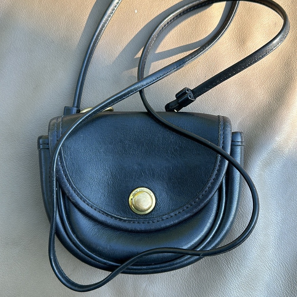 Coach Vintage Crossbody / Shoulder Bag or can be worn on belt - Picture 13 of 16